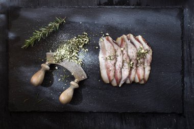 Tuz domuz yanakları