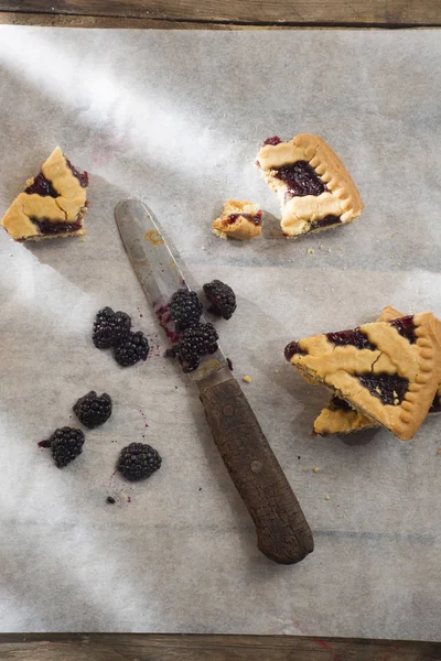 Tart with berry jam — Stock Photo, Image