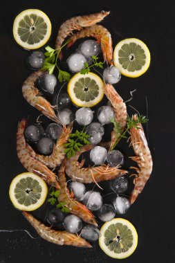 Kabuklular ve limon