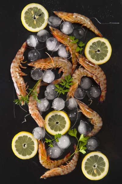 Crustáceos e Limão — Fotografia de Stock