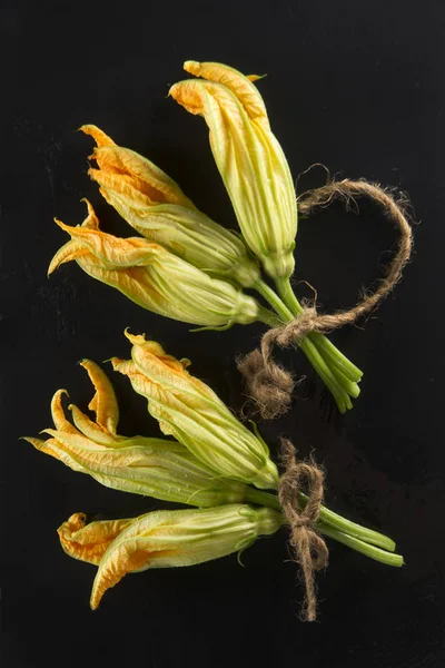 The yellow pumpkin flower — Stock Photo, Image