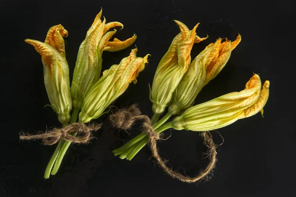 The yellow pumpkin flower — Stock Photo, Image