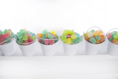 Çok renkli yumuşak şekerlemeler