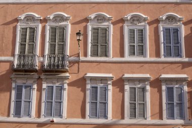 Eski tarz içinde pencere eşiği