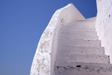 Duvar beyaz merdiven