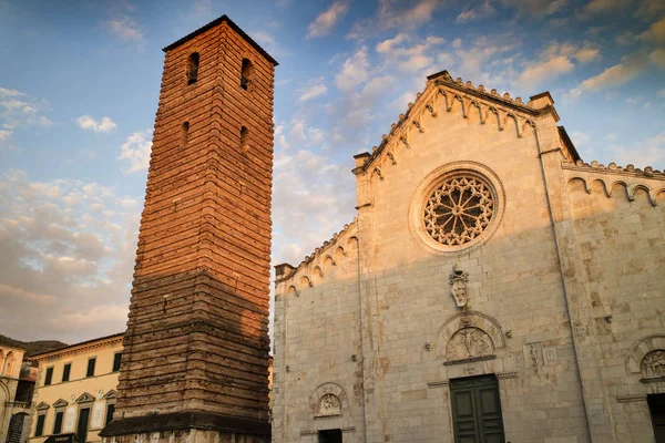 Cathedral of Pietrasanta — Stock Photo, Image