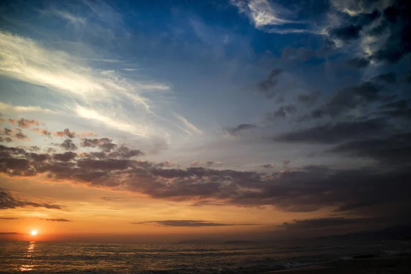 Zonsondergang aan zee — Stockfoto