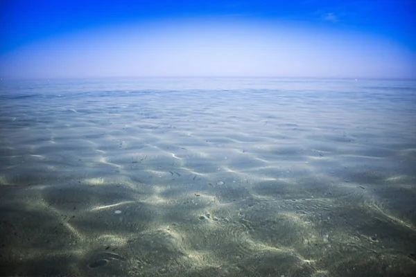 Море зимой — стоковое фото