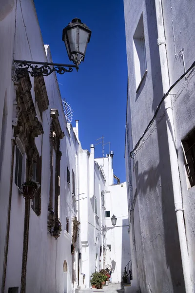 Le strade bianche di Ostuni — Foto Stock