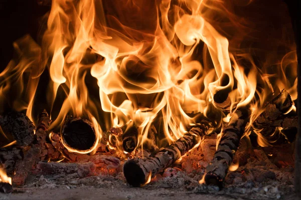 木材的火焰和火焰 — 图库照片