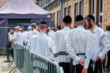 Auschwitz, dindar Yahudiler için özel bir gezi.