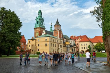 Krakow, seyahat, turizm, yaz, Wael Şatosu, mavi gökyüzü
