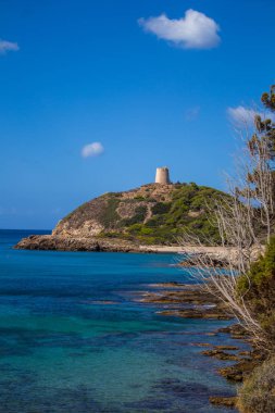 Sardinya Torre di Chia Körfezi İtalya Mavi gökyüzü