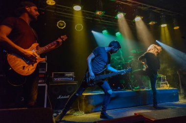 Midian canlı (Cremona, Anewrage)