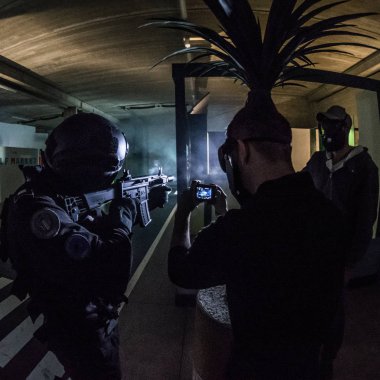 Sf Akademi için röportaj sahne arkasında ticari video