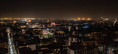 Citt Alta 'dan Bergamo' nun gece görüşü