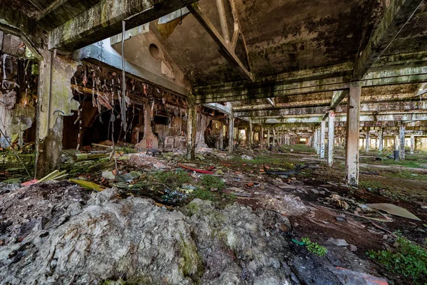 Urbex fotografia w dawnym opuszczonym młynie bawełny — Zdjęcie stockowe