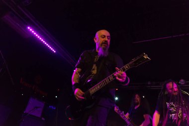 Folkstone, Extrema, Furor Gallico, Alteria, Mellowtoy, Node, Anewrage, Skw, Instant Karma, Down The Stone, Cidodici, Klogr üyeleri Dimebag Darrell 'in anısına yardım için çalıyorlar. Brambilla Simone Fotoğrafçılık Canlı Haberler