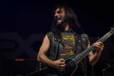 Bergamo, İtalya 26 Ağustos 2016. İtalyan metal grubu EXTREMA, FESTA BiKERS 2016 'da sahne alıyor. Brambilla Simone Fotoğrafçılık Canlı Haberler