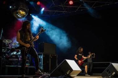 Bergamo, İtalya 26 Ağustos 2016. İtalyan metal grubu EXTREMA, FESTA BiKERS 2016 'da sahne alıyor. Brambilla Simone Fotoğrafçılık Canlı Haberler