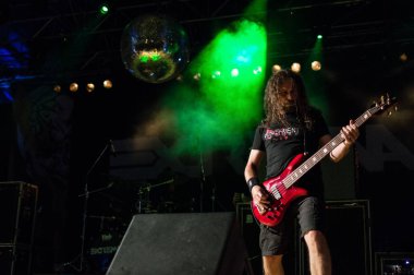 Bergamo, İtalya 26 Ağustos 2016. İtalyan metal grubu EXTREMA, FESTA BiKERS 2016 'da sahne alıyor. Brambilla Simone Fotoğrafçılık Canlı Haberler