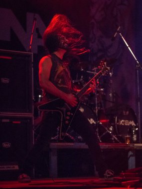 Bergamo, İtalya 26 Ağustos 2016. İtalyan metal grubu EXTREMA, FESTA BiKERS 2016 'da sahne alıyor. Brambilla Simone Fotoğrafçılık Canlı Haberler