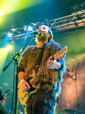 Milan, İtalya 16 Aralık 2016. İtalyan Alternatif Rock grubu TRE ALLEGRI RAGAZI MorTI de LIVE MUSIC CLUB 'da sahne aldığını biliyor. Brambilla Simone Fotoğrafçılık Canlı Haberler