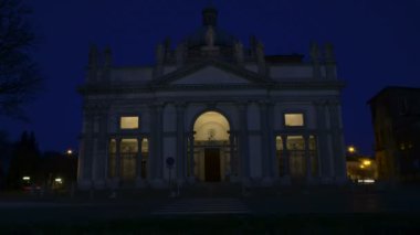 Vercelli, İtalya - Şubat 2017: katedralde Vercelli, Piedmont, İtalya