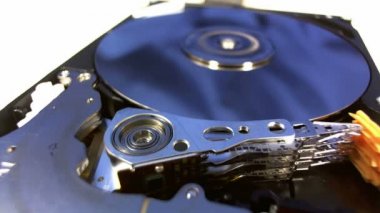 Makro çekim iç işleyişini bir bilgisayar sabit disk sürücüsü.