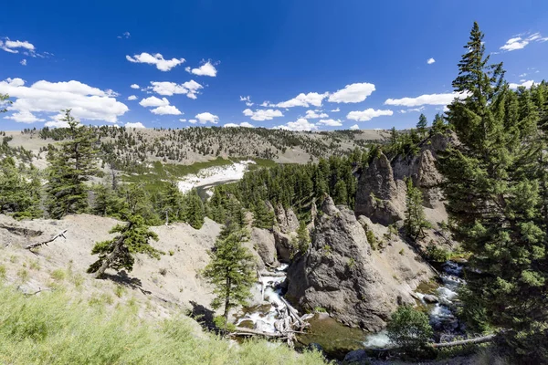 Río en el Parque Nacional Yellowstone — Foto de Stock