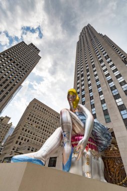 New York, Amerika Birleşik Devletleri - 10 Temmuz, 2017: Jeff Koons'ın şişirilmiş ' oturmuş Bal