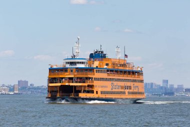Manhattan, Ny - Temmuz 9: Staten Adası feribot Belediye servi