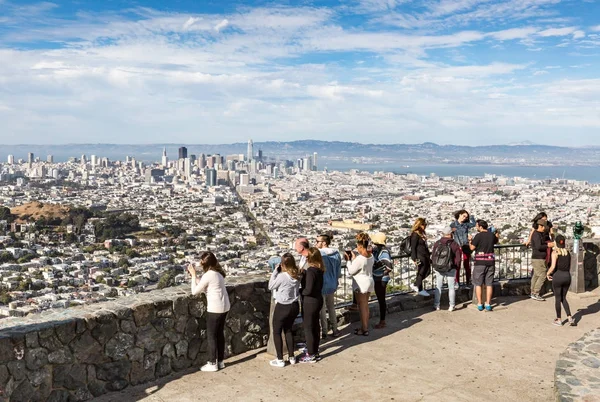 San Francisco, CA, USA - 16. juli 2017: San Francisco-utsikt fra – stockfoto