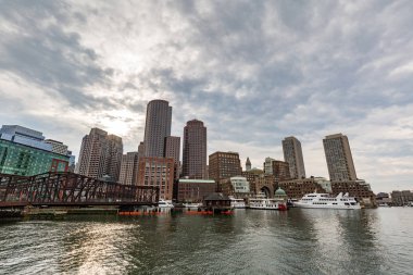 Boston'un Financial District, günbatımı manzarası