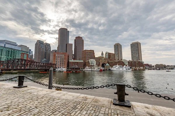 Skyline del Distrito Financiero de Boston al atardecer — Foto de Stock