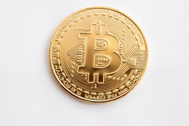 Kripto para birimi üzerinde gri bir arka plan - bitcoin