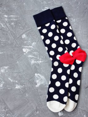 moda çorap gri arka plan üzerinde