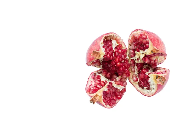 Fruta de granada madura sobre fondo blanco — Foto de Stock