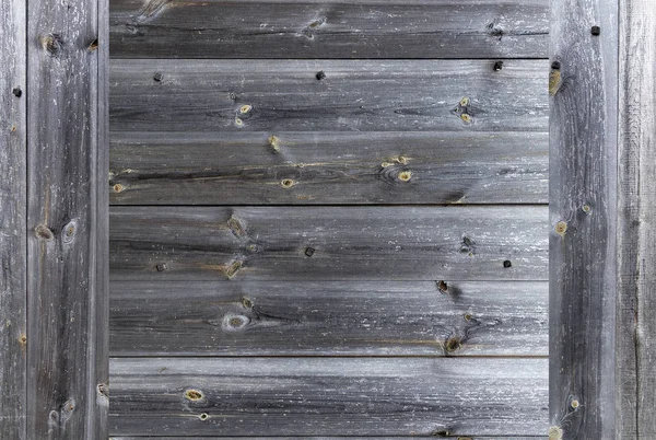 A tapasztalt öreg szürke fából készült kerítés Vértes keretben — Stock Fotó