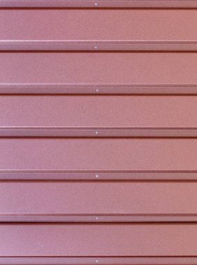 Kirmizi-kahverengi girizontal kılavuzları ile oluklu sac.