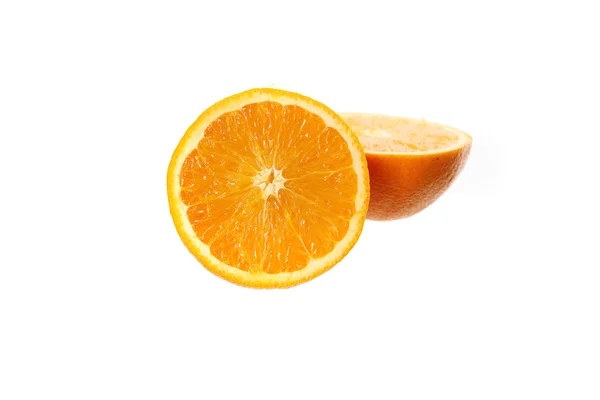 Orange isolerad i vit bakgrund — Stockfoto