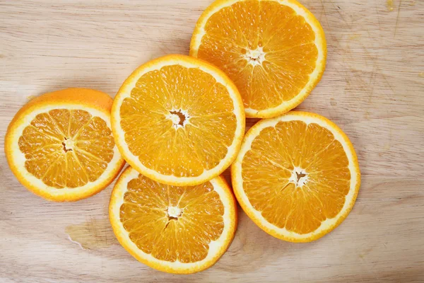 흰색 배경에서 분리 된 주황색 — 스톡 사진