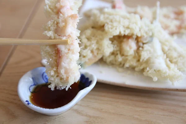 Keverjük össze a tempura a fa háttér — Stock Fotó