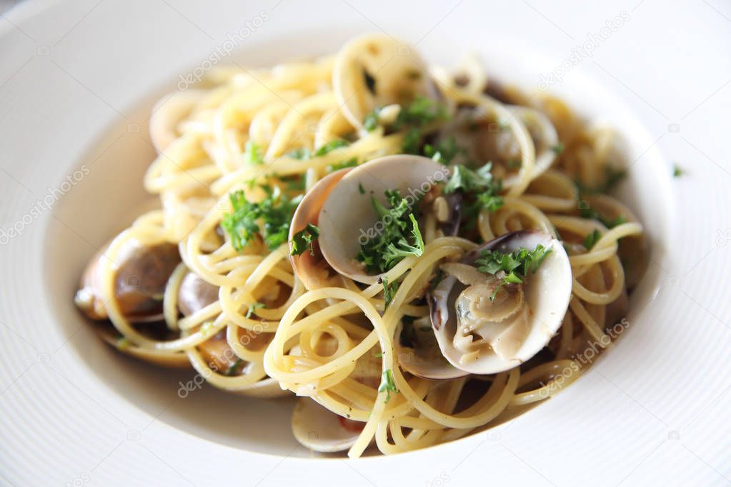 Spaghetti Vongole , spaghetti with clams and Chilli