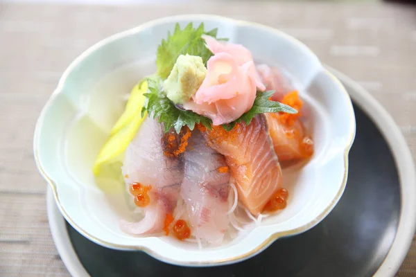 Суші Дону, raw суші лосося тунця восьминога і яйця на рисі, Japa — стокове фото