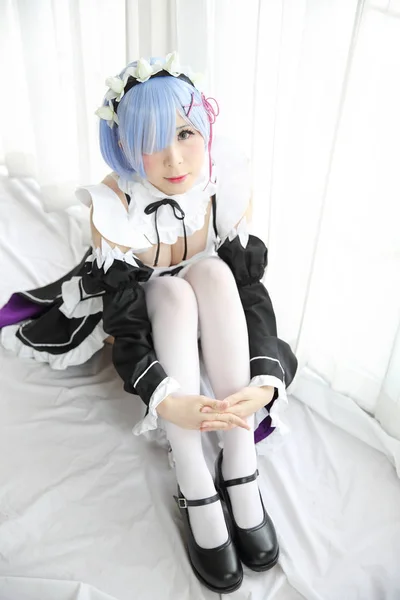 Japonya anime cosplay kız, Ram sıfır, beyaz sesi yeniden — Stok fotoğraf