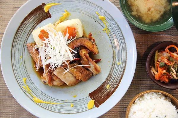 Pollo teriyaki con arroz —  Fotos de Stock