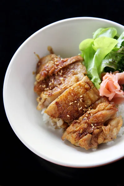 Teriyaki de frango com arroz — Fotografia de Stock