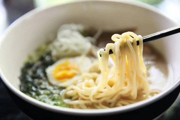 Tonkotsu noodle ranmen Japoński żywności — Zdjęcie stockowe