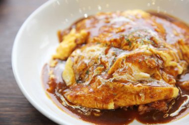 Köri pirinç yumurta Japon tarzı ile